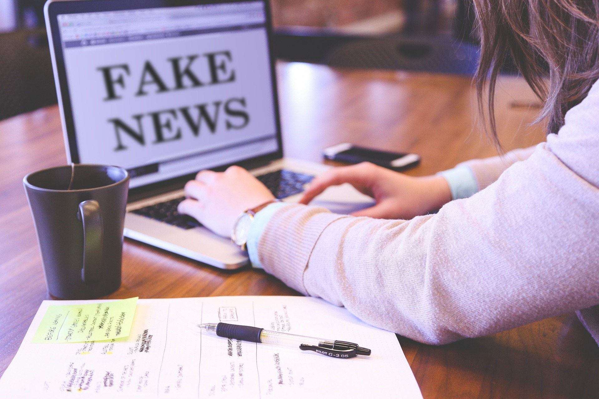 TRA AMUCHINA E CANI, le fake news la fanno da padrone?